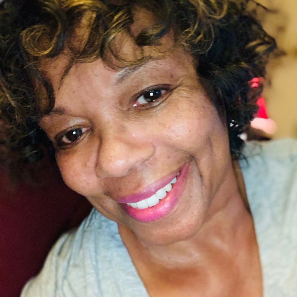 Meet your Posher, Pam